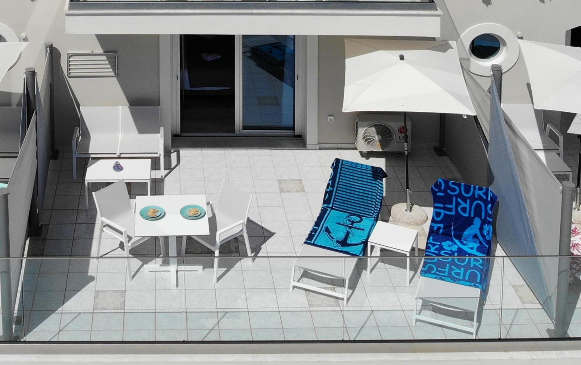 Sunrise Bay Apts Айя-Евфимия Номер фото