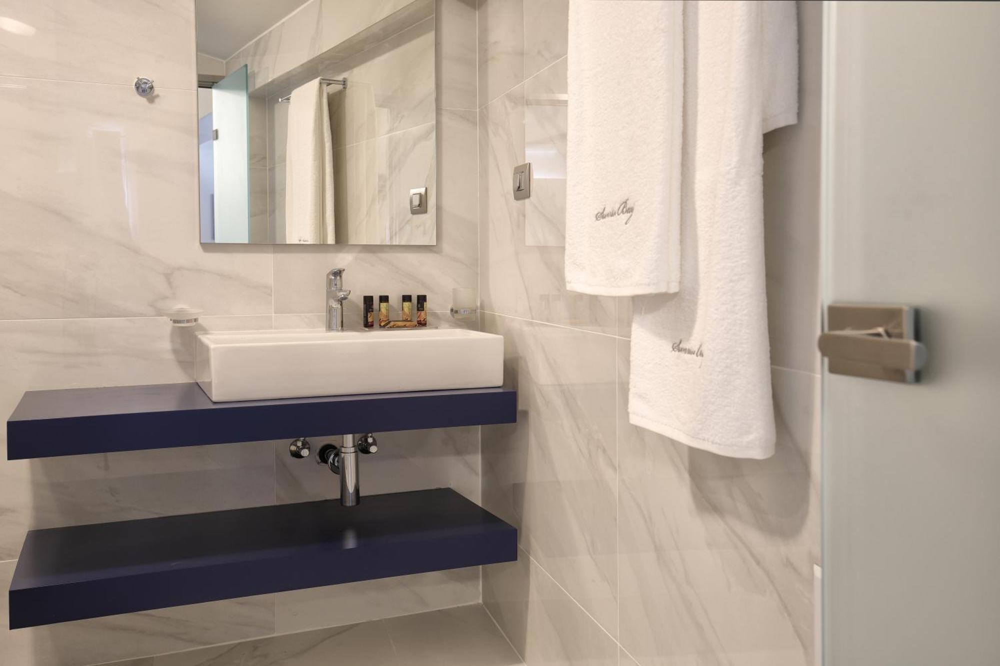 Sunrise Bay Apts Айя-Евфимия Номер фото